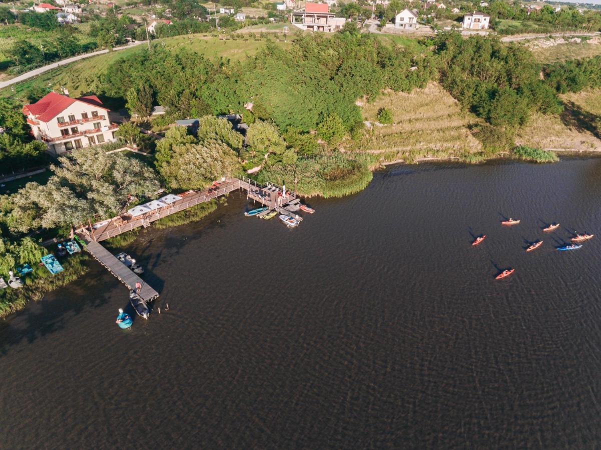 Enpi Lake Resort Jászvásár Kültér fotó