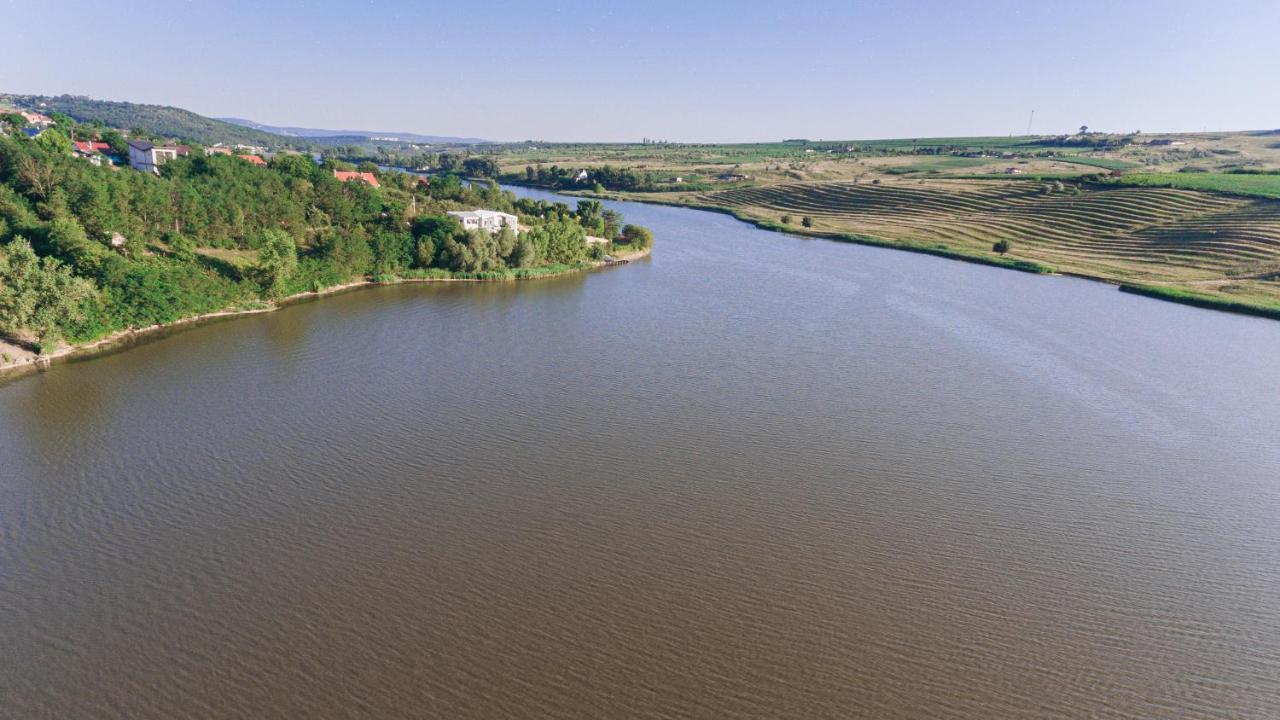 Enpi Lake Resort Jászvásár Kültér fotó