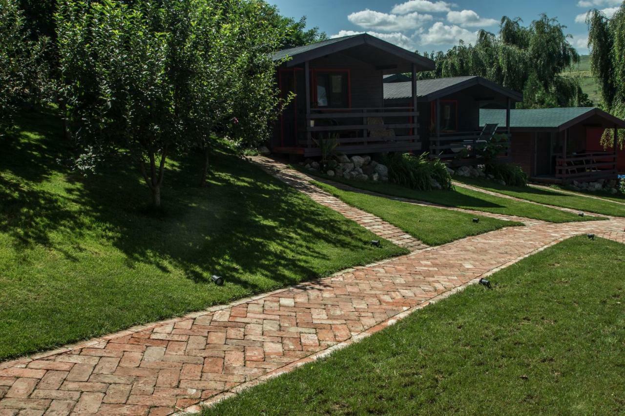 Enpi Lake Resort Jászvásár Kültér fotó