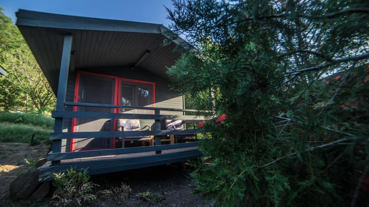 Enpi Lake Resort Jászvásár Kültér fotó